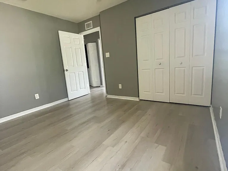 811 3rd Ave S — Photo 5