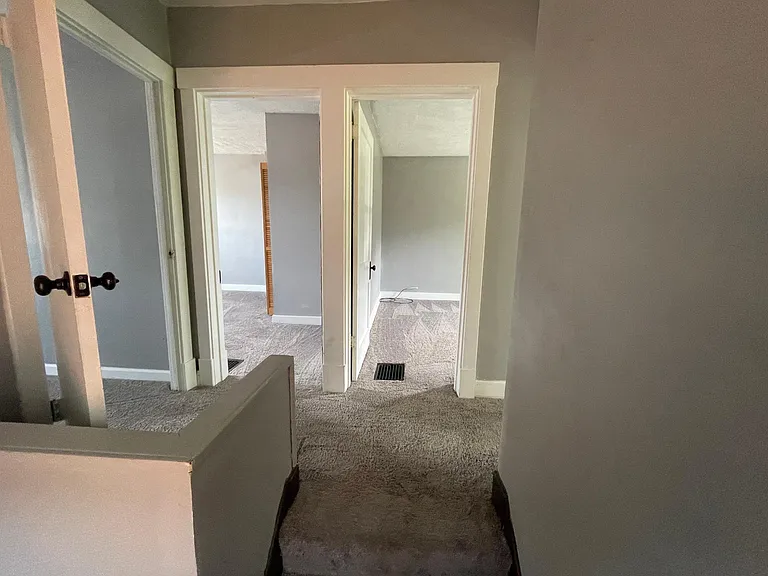 1329 Illinois Ave — Photo 11