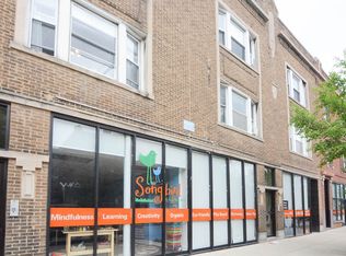 1910 W Montrose Ave #2, Chicago, IL 60613