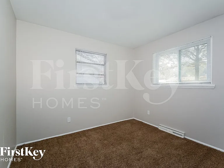 623 Holiday Ave — Photo 13