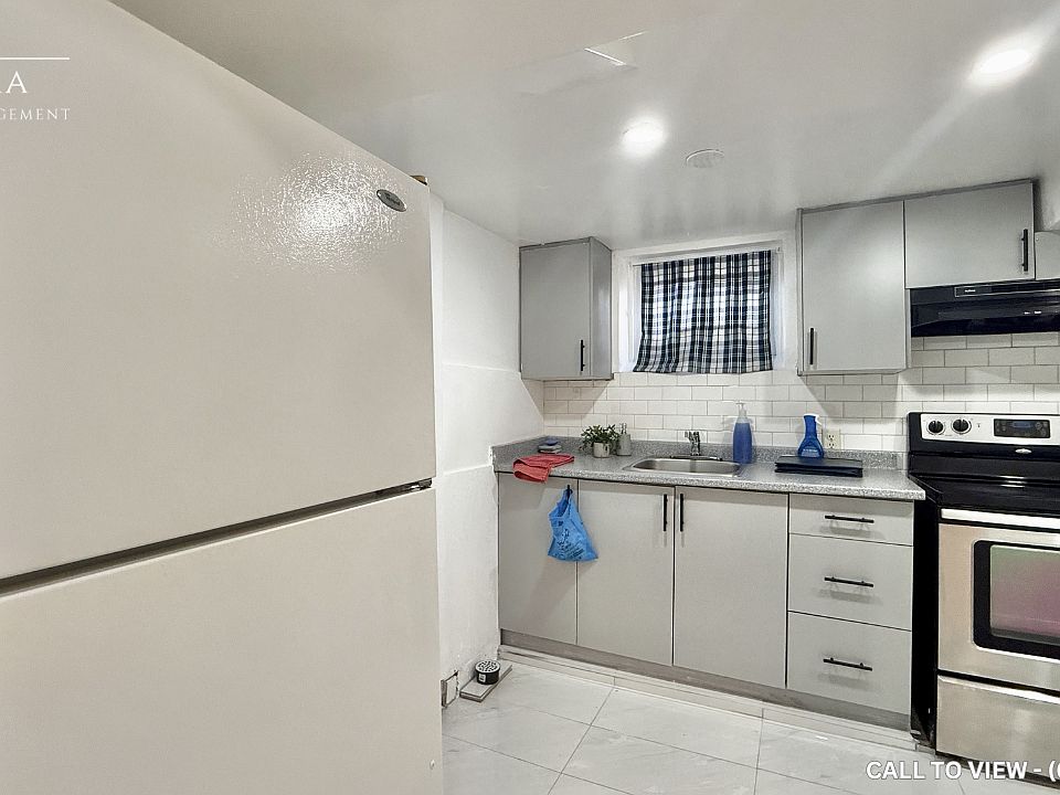 1st image of 16 Burrard Rd #2