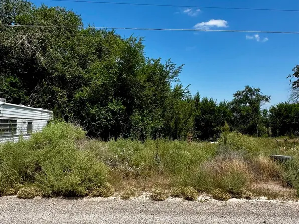 29 E Phoenix Rd, Dexter, NM 88230