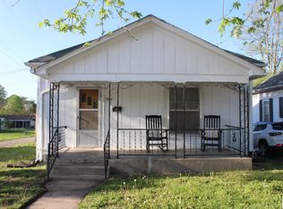 906 W 16th St, Sedalia, MO 65301