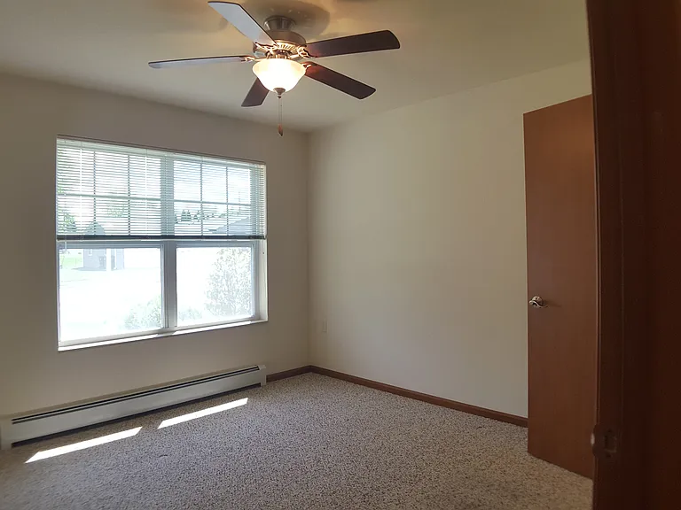 200 Buehler Ave #10 — Photo 7