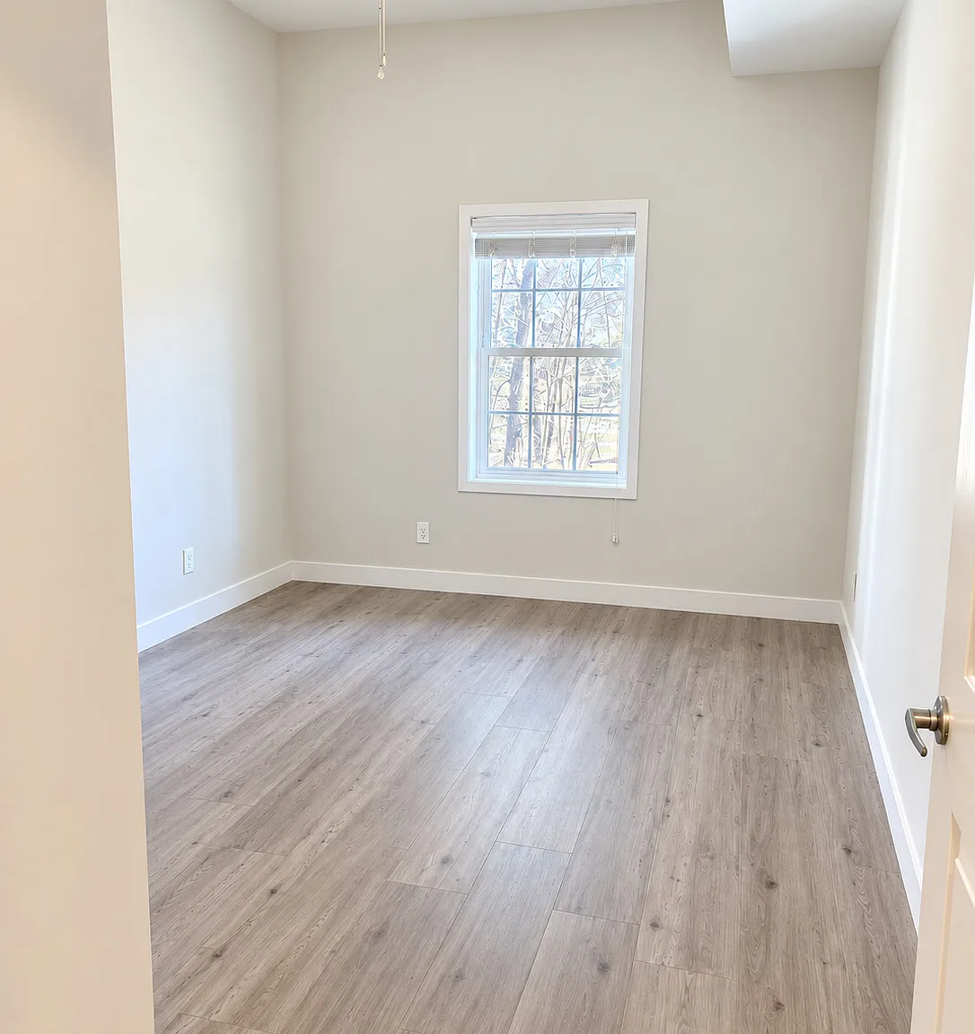 1 bed, 1.0 bath, 700 sqft, $1,950 — Photo 3