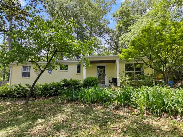 1110 Cresthill Dr, Birmingham, AL 35213