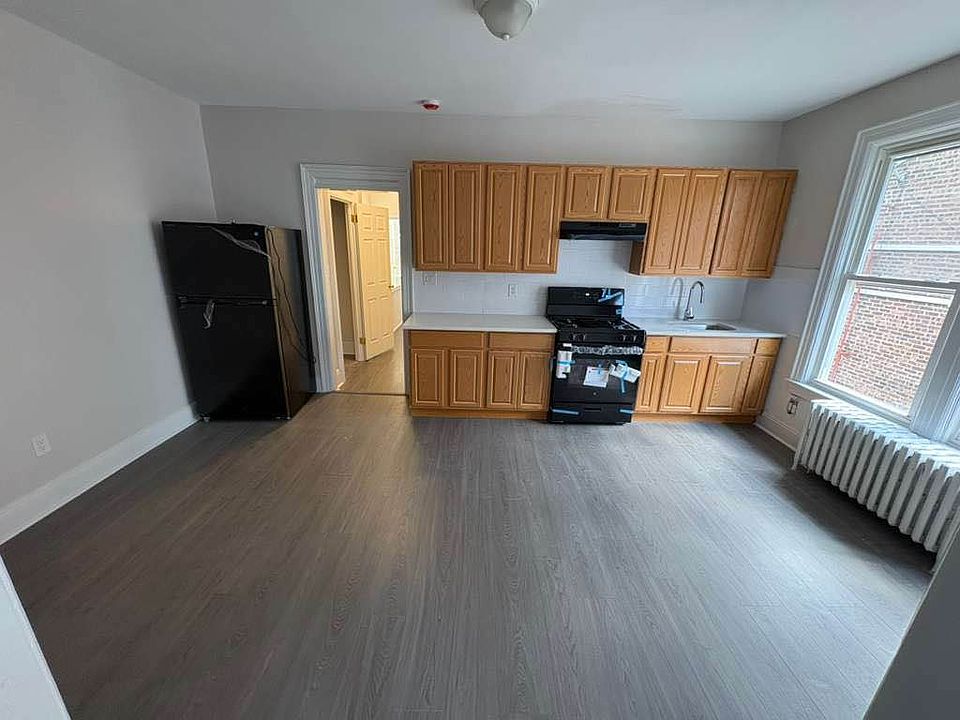 1st image of 675 E 230th St #1