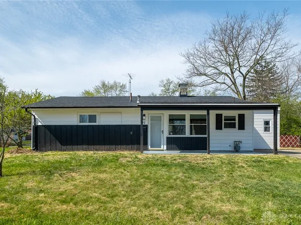 77 Lynnhaven Dr, Dayton, OH 45431