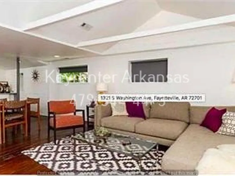 1321 S Washington Ave — Photo 3