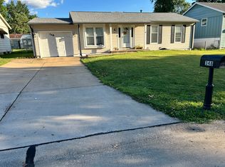348 Dart Ln, Fenton, MO 63026