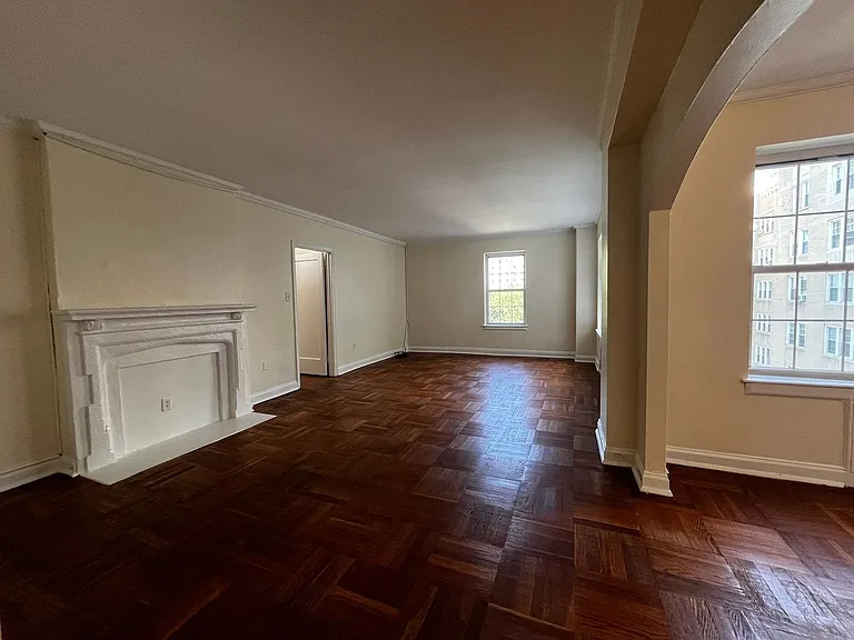 The Royal York Apartments — Photo 168