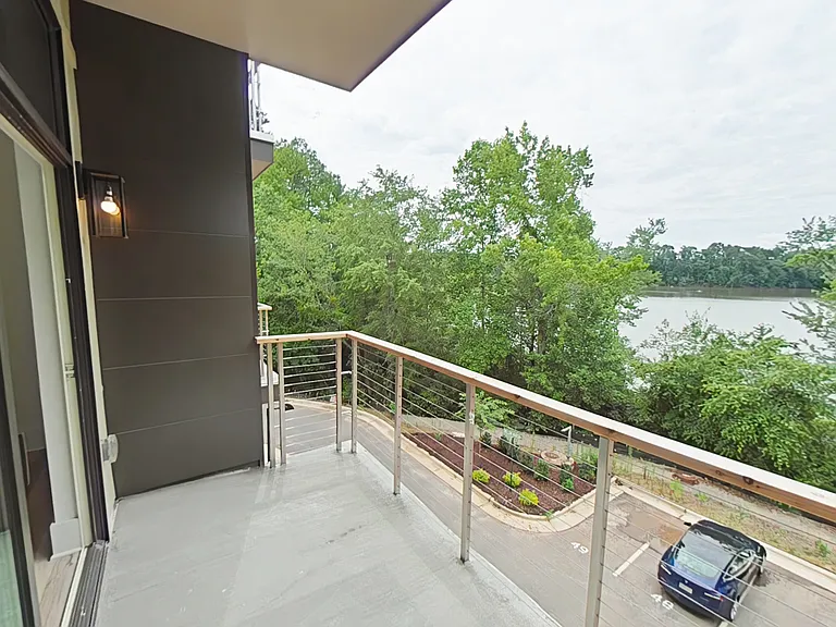 2441 Campus Shore Dr #307 — Photo 4