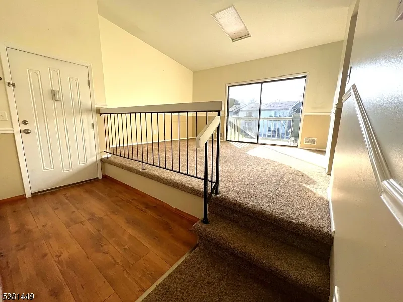 1 bed, 1.0 bath, $1,950 — Photo 4