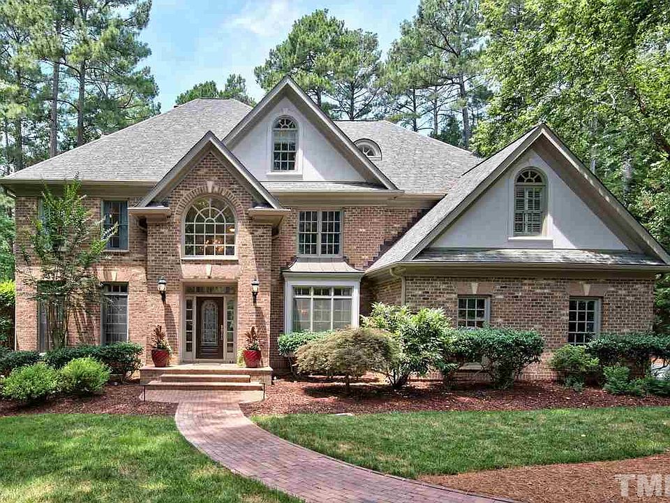 1st image of 204 Arcadia Ln