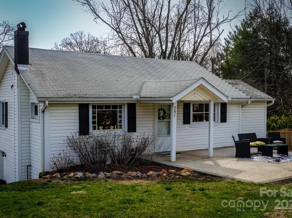 351 Turnpike Rd, Mills River, NC 28759