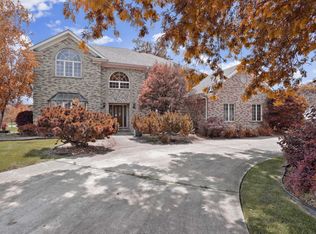 1009 Prestwick Dr, Frankfort, IL 60423
