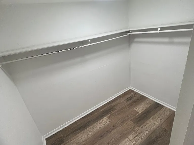 Walk in closet