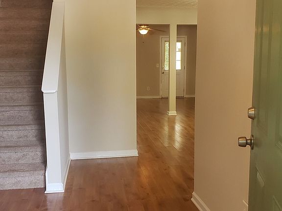 2nd image of 5619 Strathmoor Manor Cir #5619