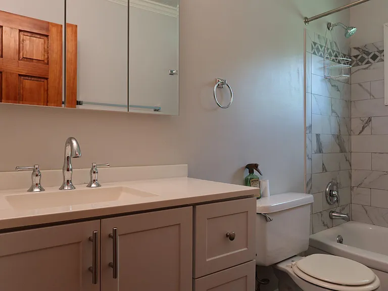 109 Deep Dale Dr — Photo 10