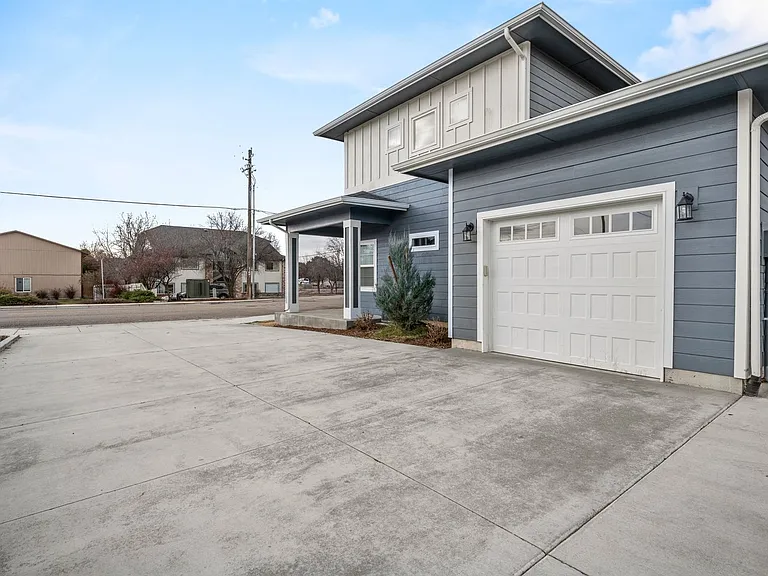 4980 W Targee St — Photo 25