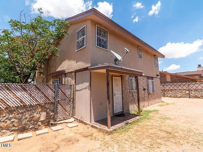 2220 Robert Wynn St — Photo 15
