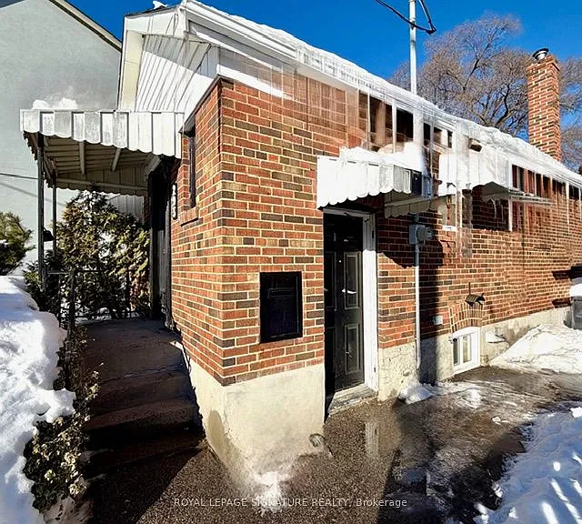 293 Glebemount Ave #LOWER — Photo 2