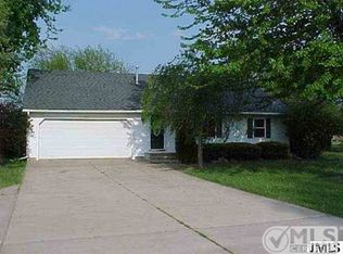 7841 Napoleon Rd, Jackson, MI 49201