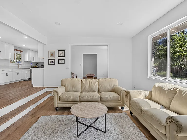 3841 Bannister Rd — Photo 15