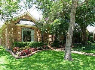 11 Carmarthen Ct, Dallas, TX 75225