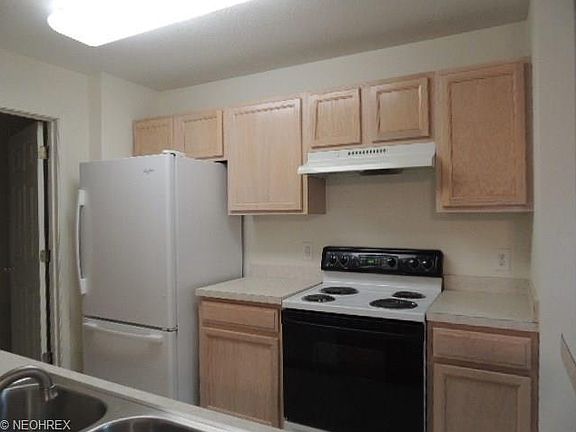 5th image of 3402 Lenox Village Dr Unit 142