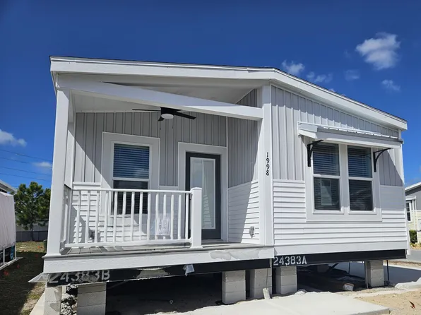 1998 Douglas Dr #284, Tarpon Springs, FL 34689