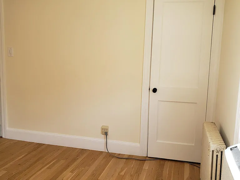 2nd closet in BR