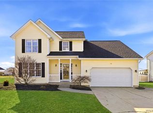 72 Michaels Walk, Lancaster, NY