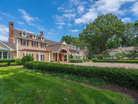3rd image of 52 Peacock Ln