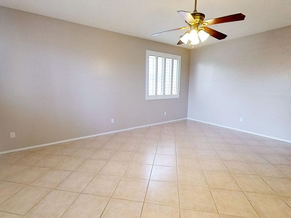 1st image of 16432 N 72nd Ln