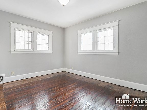 5th image of 902 E Bowman St