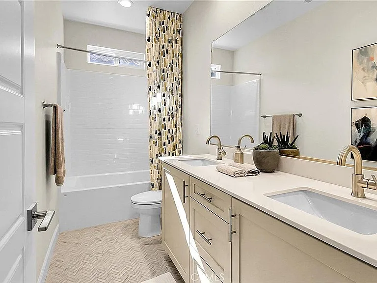 26149 Park Ave #52 — Photo 11