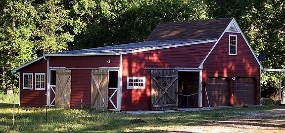 Main barn - 4 stalls