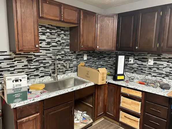 14423 Cumming Hwy, Cumming, GA 30028