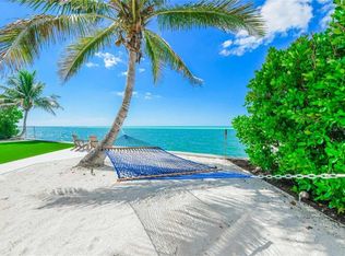 150 Givens St, Sarasota, FL 34242
