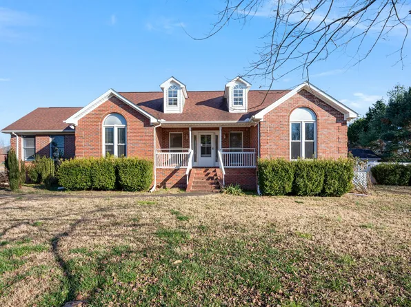 105 Ashton Cir, Fayetteville, TN 37334