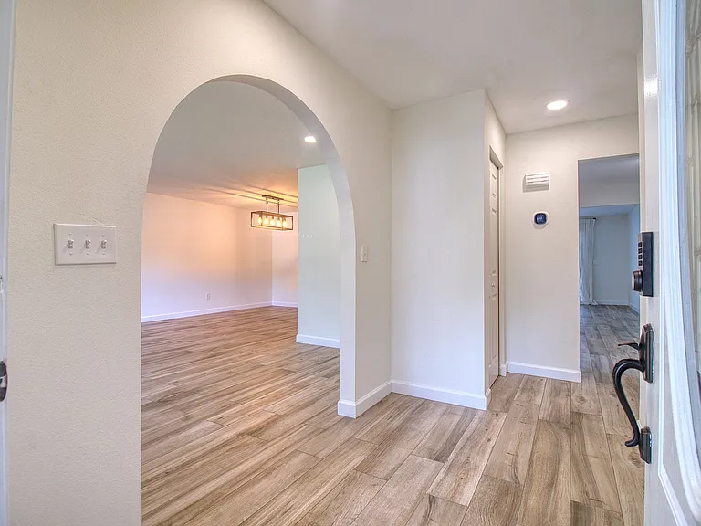 355 Laughing Gull Ln — Photo 7