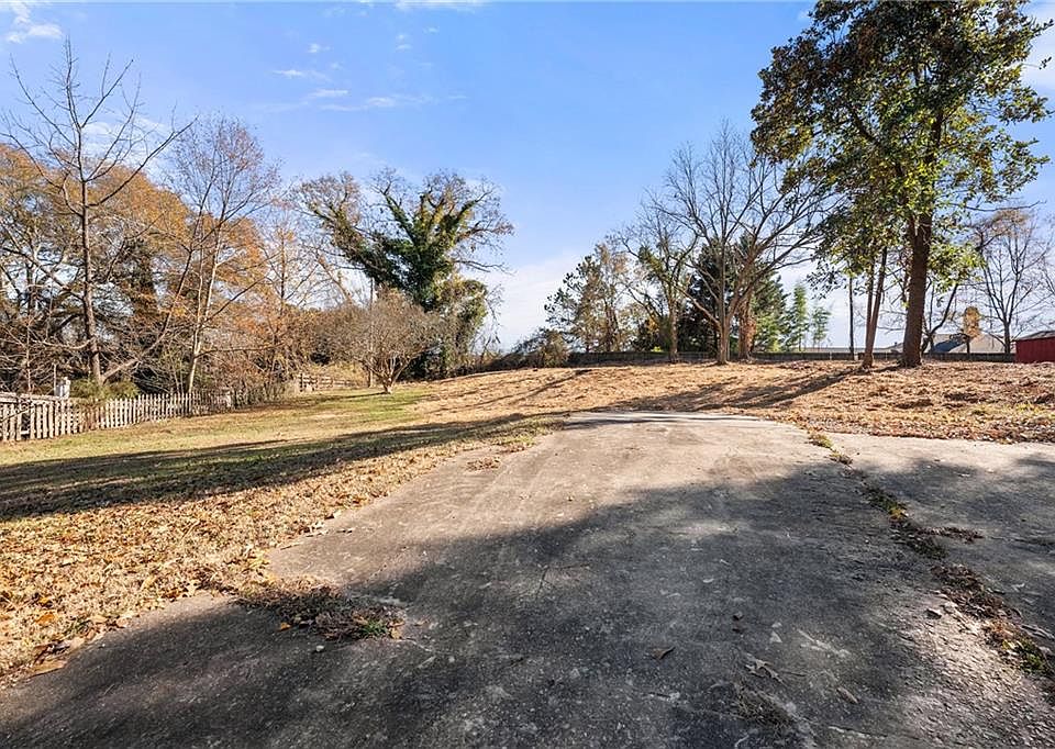 1st image of 934 Etta Vesta Cir #3