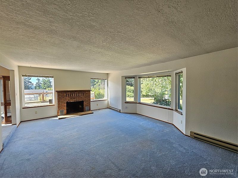 5th image of 1445 Arnold Road
