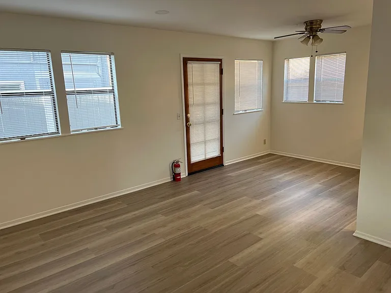 1505 Castillo St — Photo 3