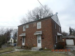 30 Knoll Pl, Bridgeport, CT 06610