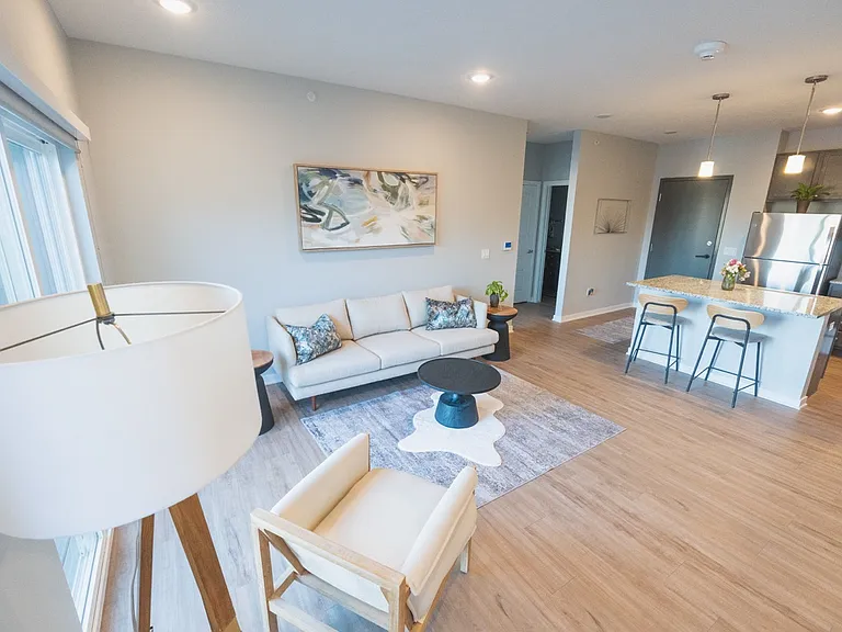ivi Apartments — Photo 18