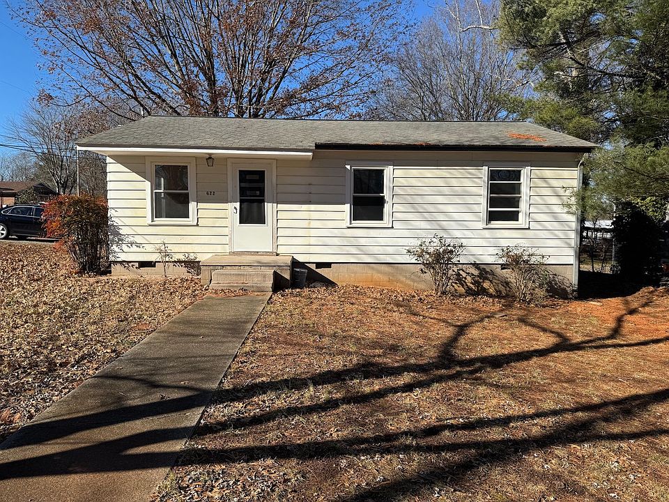 1st image of 622 Park Dr