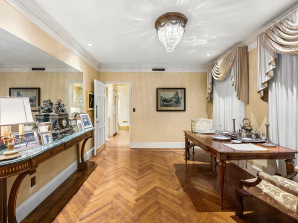 14 Sutton Place South image 7 of 16