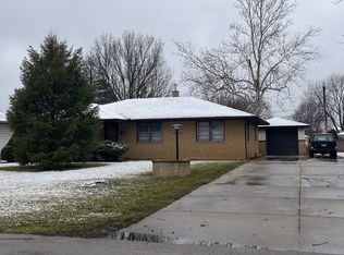 833 Sheila Dr, Joliet, IL 60435